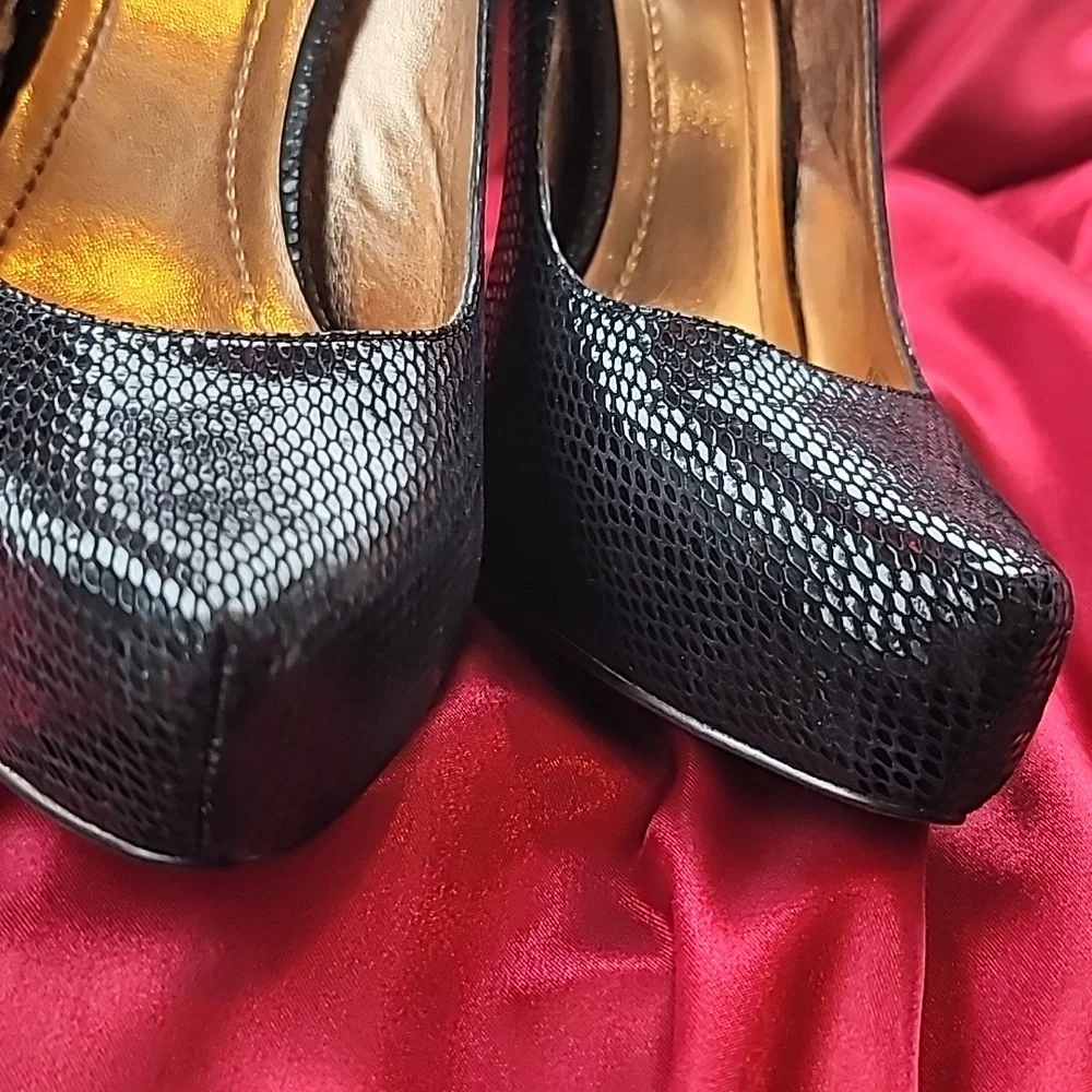 BCBGENERATION platform stiletto PARADE black snakeskin print leather sz …